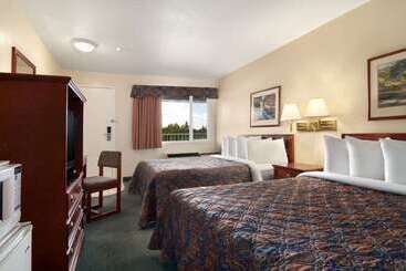 هتل Travelodge By Wyndham Drumheller Ab
