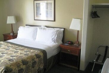 هتل Travelodge By Wyndham Drumheller Ab