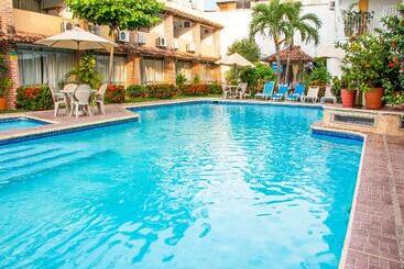 ホテル Vallarta Sol