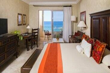 هتل Villa La Estancia Beach Resort & Spa