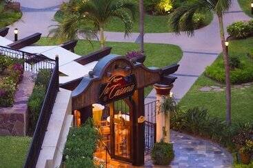 هتل Villa La Estancia Beach Resort & Spa