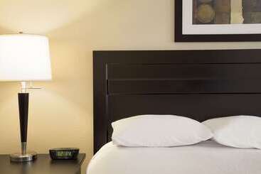 مُتل Super 8 By Wyndham Edmonton International Airport