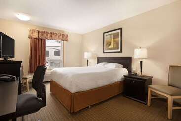 مُتل Super 8 By Wyndham Edmonton International Airport
