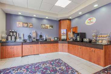 مُتل Super 8 By Wyndham Kamloops On The Hill