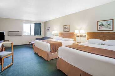 مُتل Super 8 By Wyndham Kamloops On The Hill