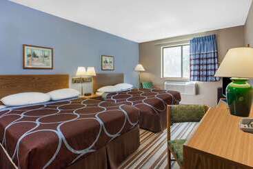 مُتل Super 8 By Wyndham Kamloops On The Hill