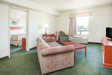 مُتل Super 8 By Wyndham Swan River Mb