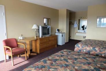 مُتل Super 8 Penticton BC