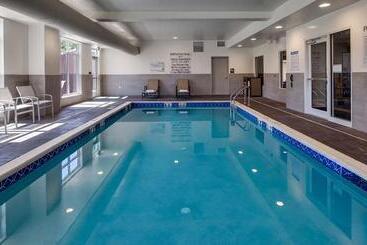 هتل Best Western Plus Hershey