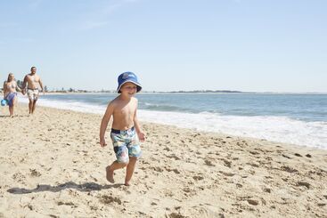 هتل Nrma Stockton Beach Holiday Park