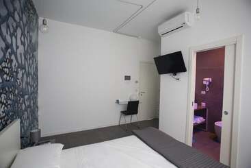 تختخواب و صبحانه Caicco Suite