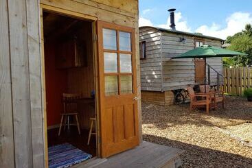 Foxglove Holiday Private Eco Accommodation