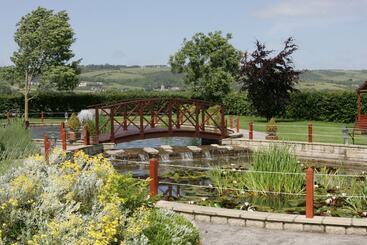 هتل Batch Country House