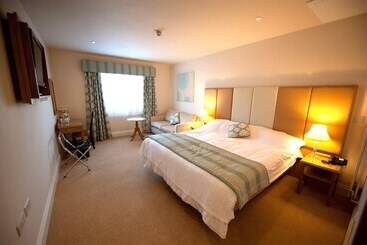 هتل Batch Country House
