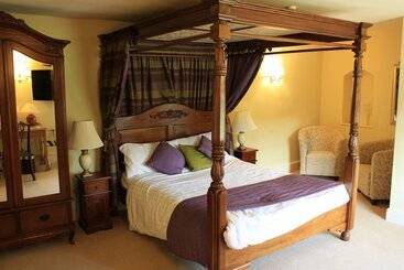 هتل Batch Country House