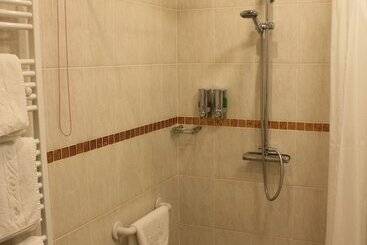 هتل Batch Country House