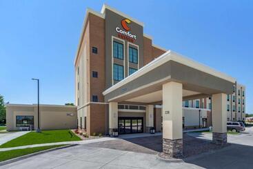 هتل Comfort Suites