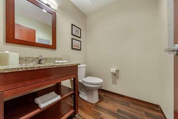 هتل Comfort Suites