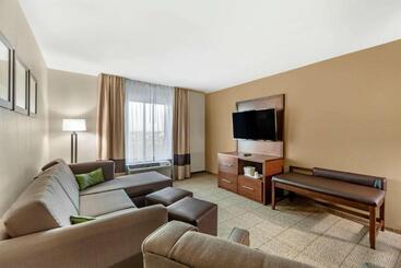 هتل Comfort Suites