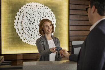 هتل Fairfield Inn & Suites By Marriott Louisville Jeffersonville