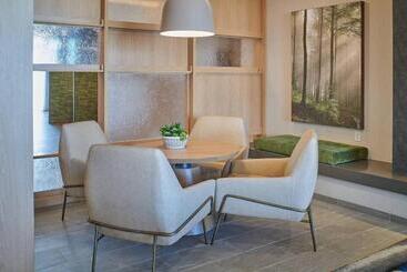 هتل Fairfield Inn & Suites By Marriott Louisville Jeffersonville