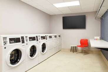 هتل Home2 Suites By Hilton Ogden