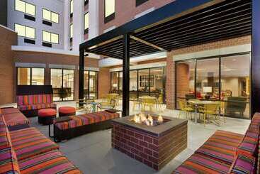 هتل Home2 Suites By Hilton Ogden