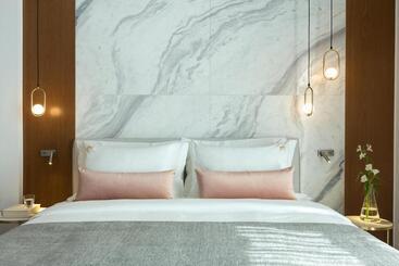 هتل Mirabile Luxury Suites
