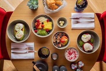 هتل Mövenpick Moscow Taganskaya