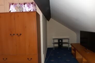 هتل Phoenix Nights Guest House