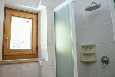 Modern Apartment In Antey