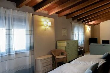 پانسیون Casa Rural Villa San Juan