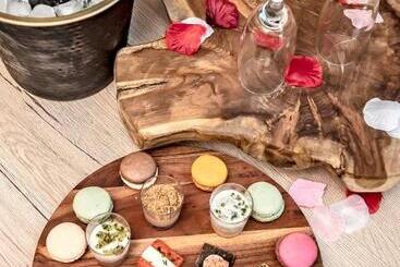 Appart Hotel Glam88 Suites Avec Spa Et Sauna Privatif