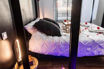 Appart Hotel Glam88 Suites Avec Spa Et Sauna Privatif