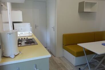 هتل Camping Du Pont D Avignon