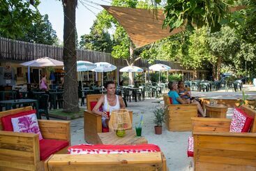 هتل Camping Du Pont D Avignon