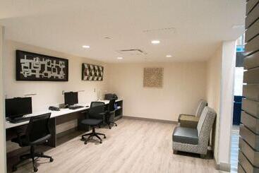 مُتل Best Western Plus Prince George