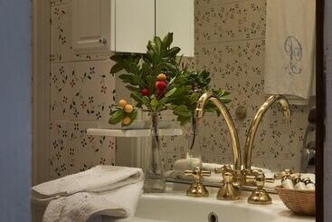 اقامتگاه Borgo Lucignanello Bandini