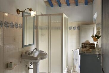 اقامتگاه Borgo Lucignanello Bandini