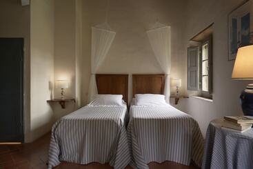 اقامتگاه Borgo Lucignanello Bandini