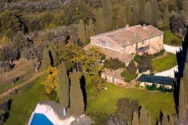 اقامتگاه Borgo Lucignanello Bandini