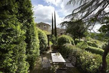 اقامتگاه Borgo Lucignanello Bandini