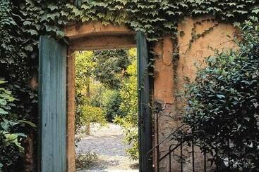 اقامتگاه Borgo Lucignanello Bandini
