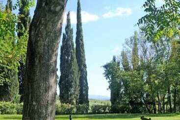 اقامتگاه Borgo Lucignanello Bandini