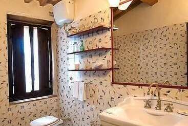 اقامتگاه Borgo Lucignanello Bandini