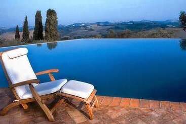 اقامتگاه Borgo Lucignanello Bandini