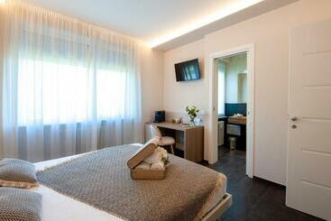 پانسیون Brichett Deluxe Rooms