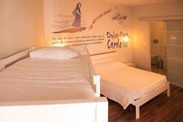 هاستل Guest House Stories
