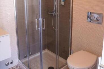 هاستل Guest House Stories