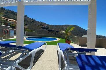 Apartamentos Colon Y Bungalows